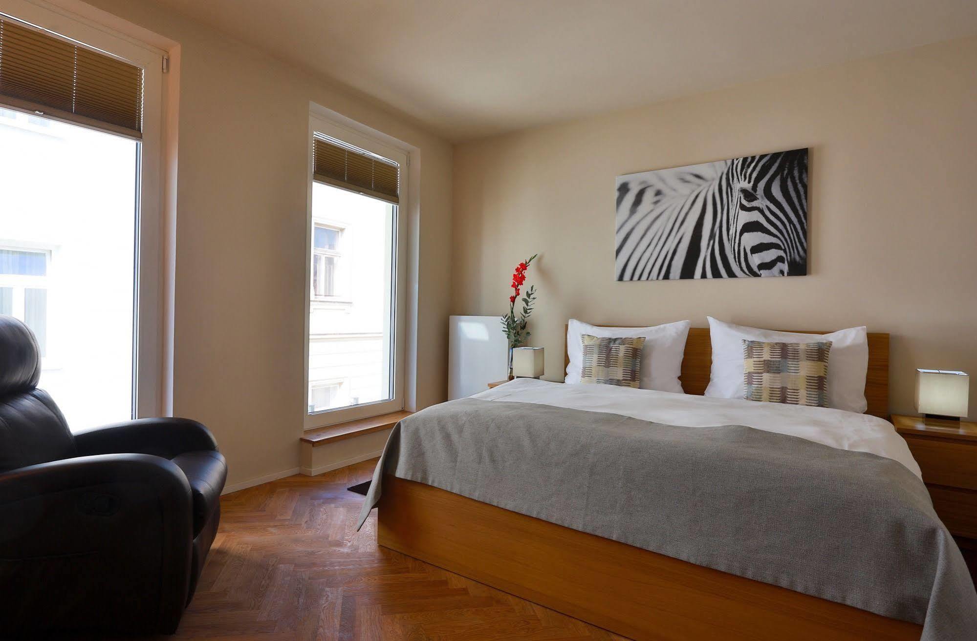 Aparthotel & Prag